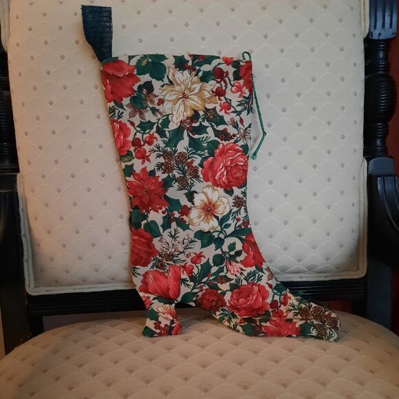 Two Handmade Victorian Christmas Stockings - Picture 7 of 7